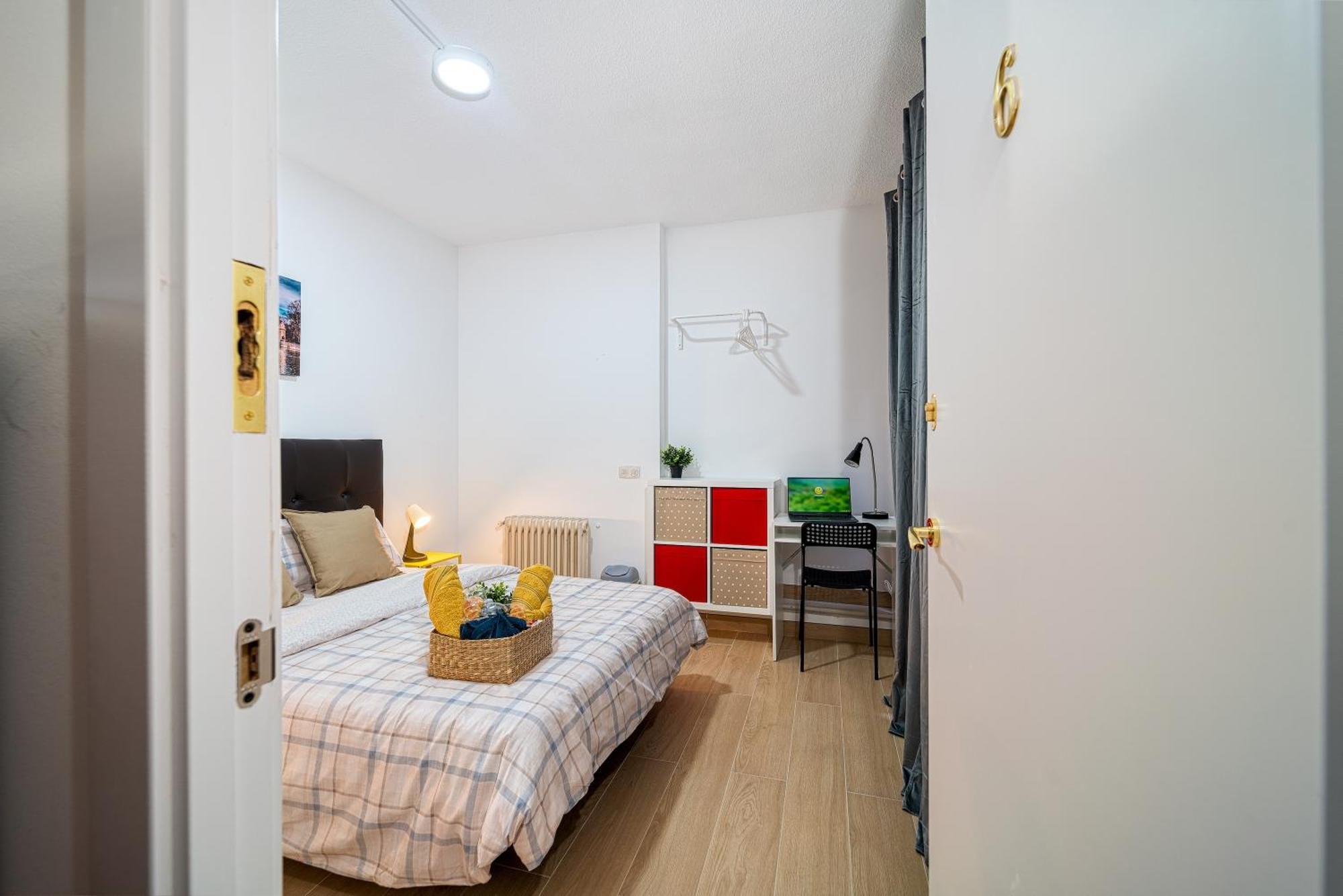 P Casacafe Madrid Calle Carlos Dubois 3 Kültér fotó