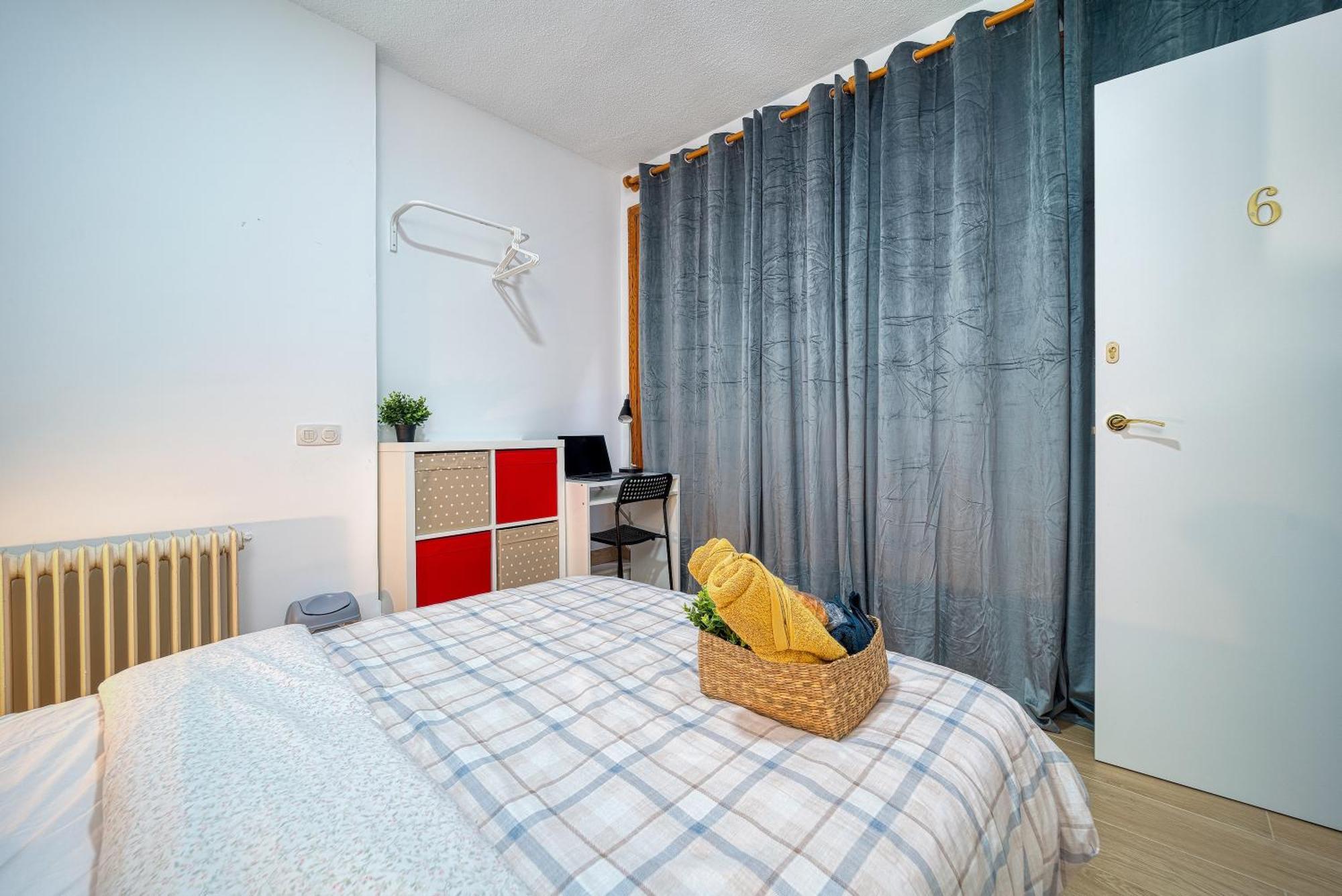 P Casacafe Madrid Calle Carlos Dubois 3 Kültér fotó