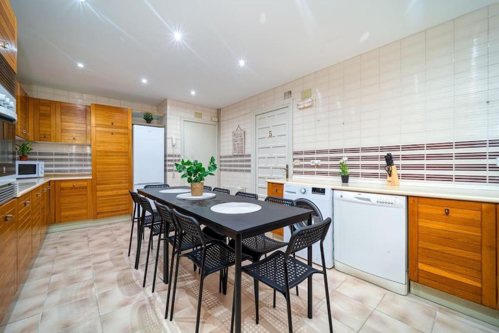 P Casacafe Madrid Calle Carlos Dubois 3 Kültér fotó