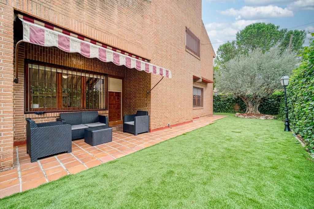 P Casacafe Madrid Calle Carlos Dubois 3 Kültér fotó