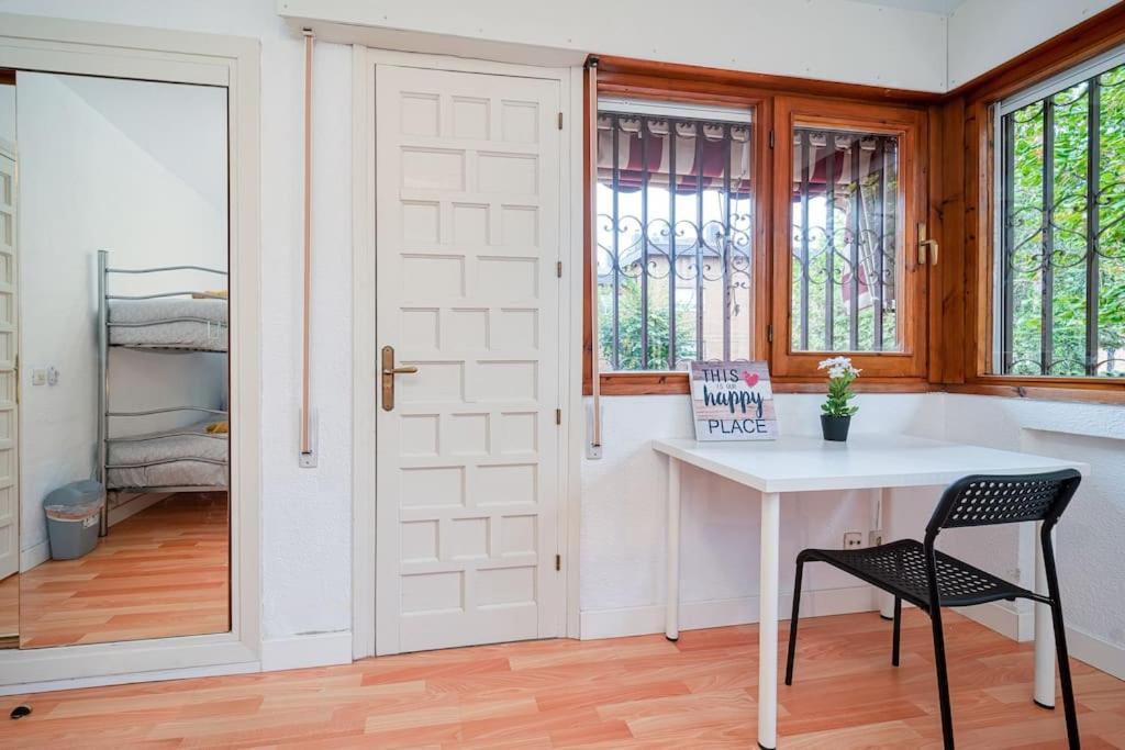 P Casacafe Madrid Calle Carlos Dubois 3 Kültér fotó