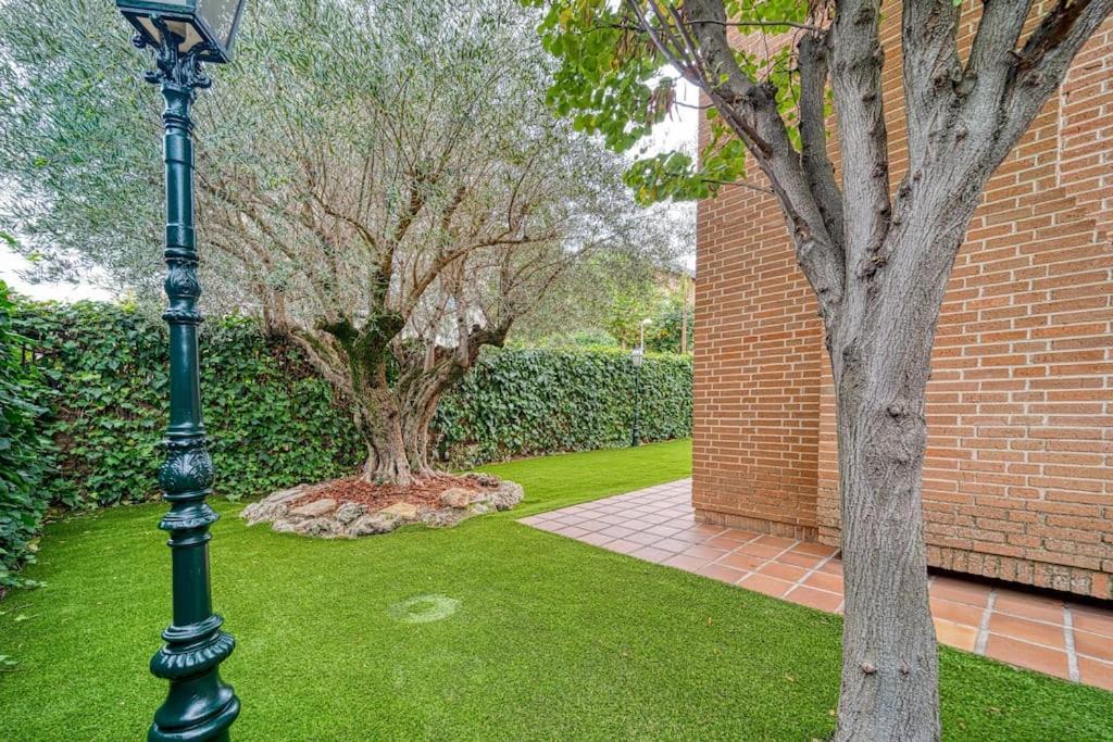 P Casacafe Madrid Calle Carlos Dubois 3 Kültér fotó