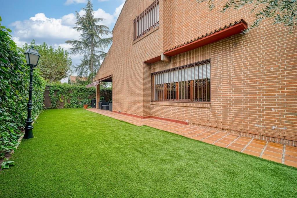 P Casacafe Madrid Calle Carlos Dubois 3 Kültér fotó